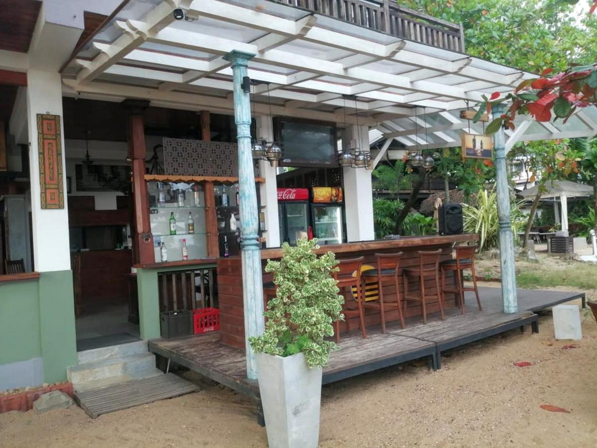 Lucky Tuna Hotel Unawatuna Exterior photo