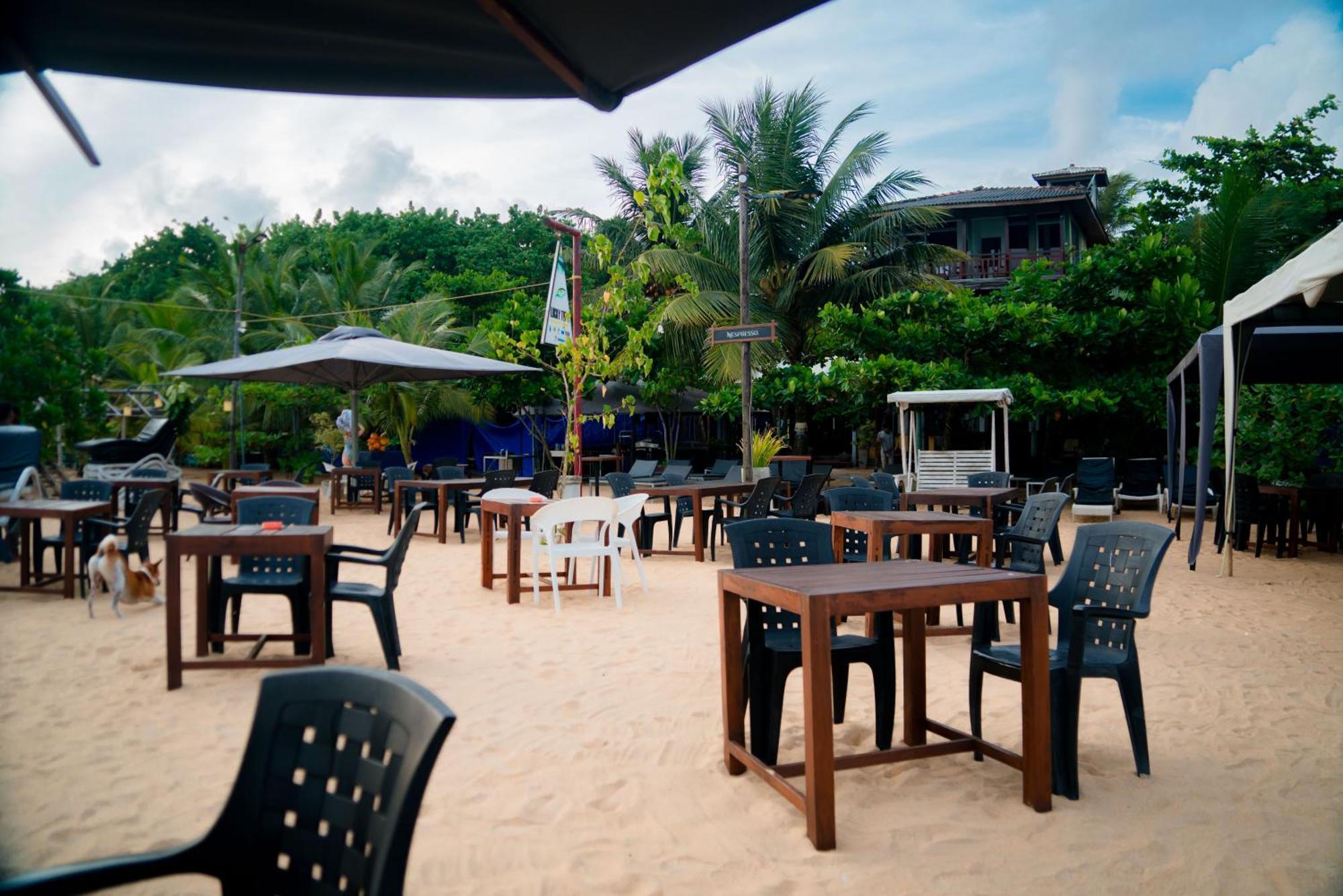 Lucky Tuna Hotel Unawatuna Exterior photo